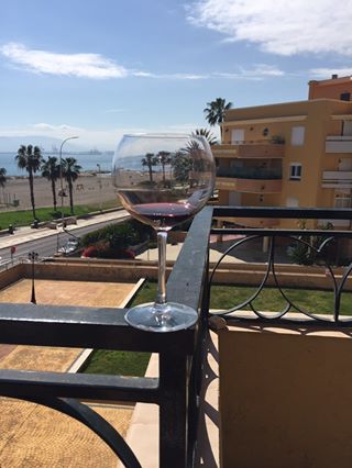 Una copìta de viono .