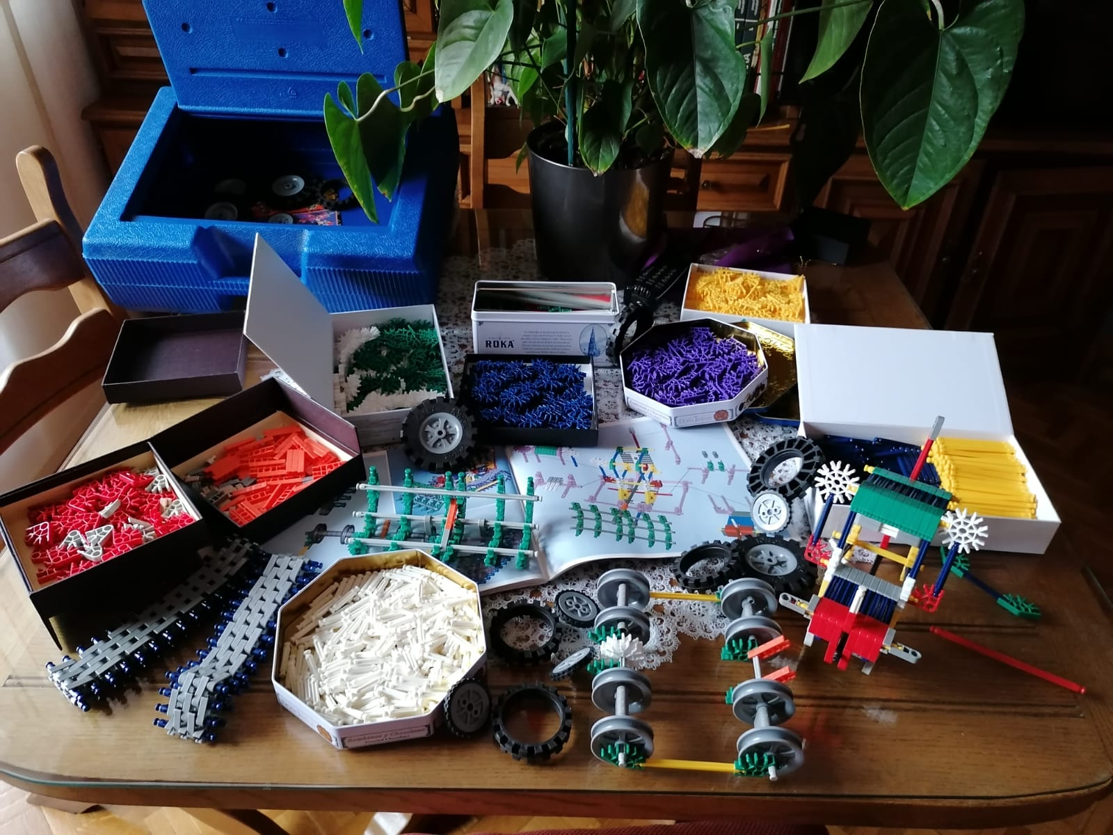 Desempolvando los viejos juguetes.