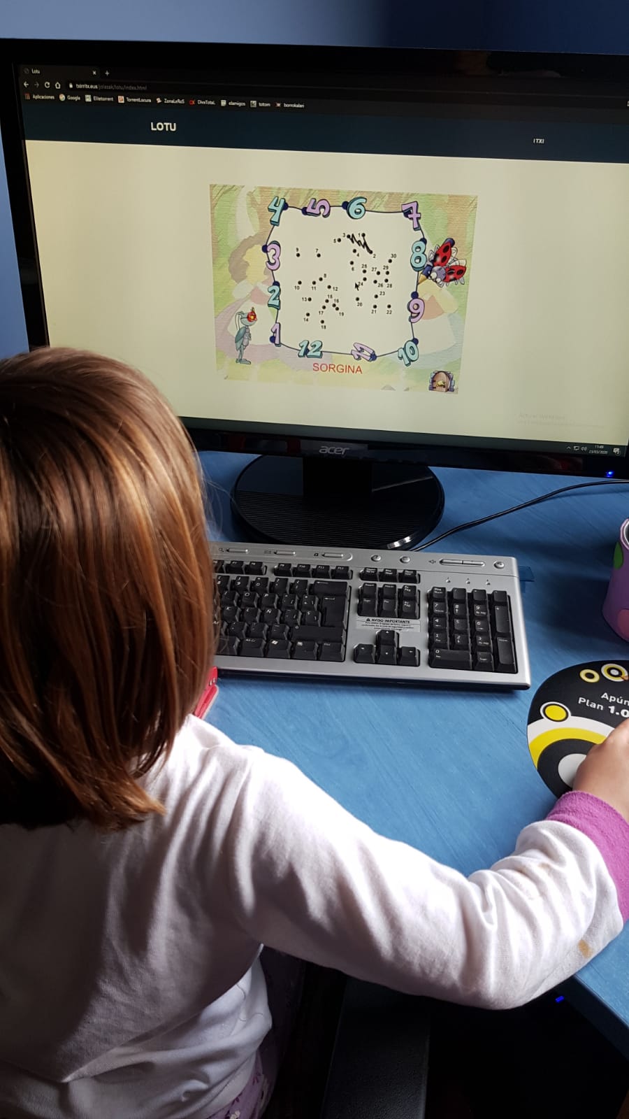 SAioa y el juego de la sorgina [bruja]