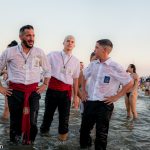 Baño en agua bendita en la Playa de El Palo 3