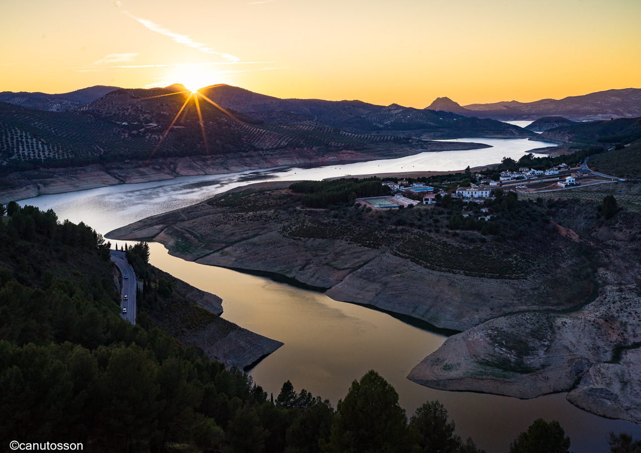 Agua embalsada (17-04-2023):179hm319.46%