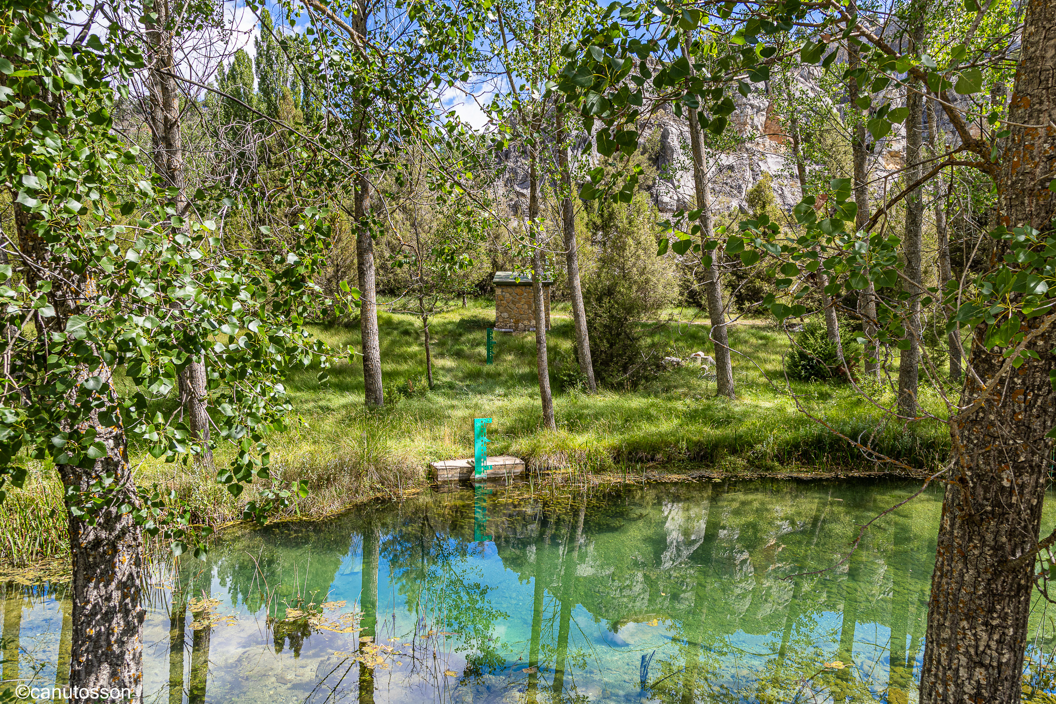 Discurrir del río Abión con origen en La Fuentona.