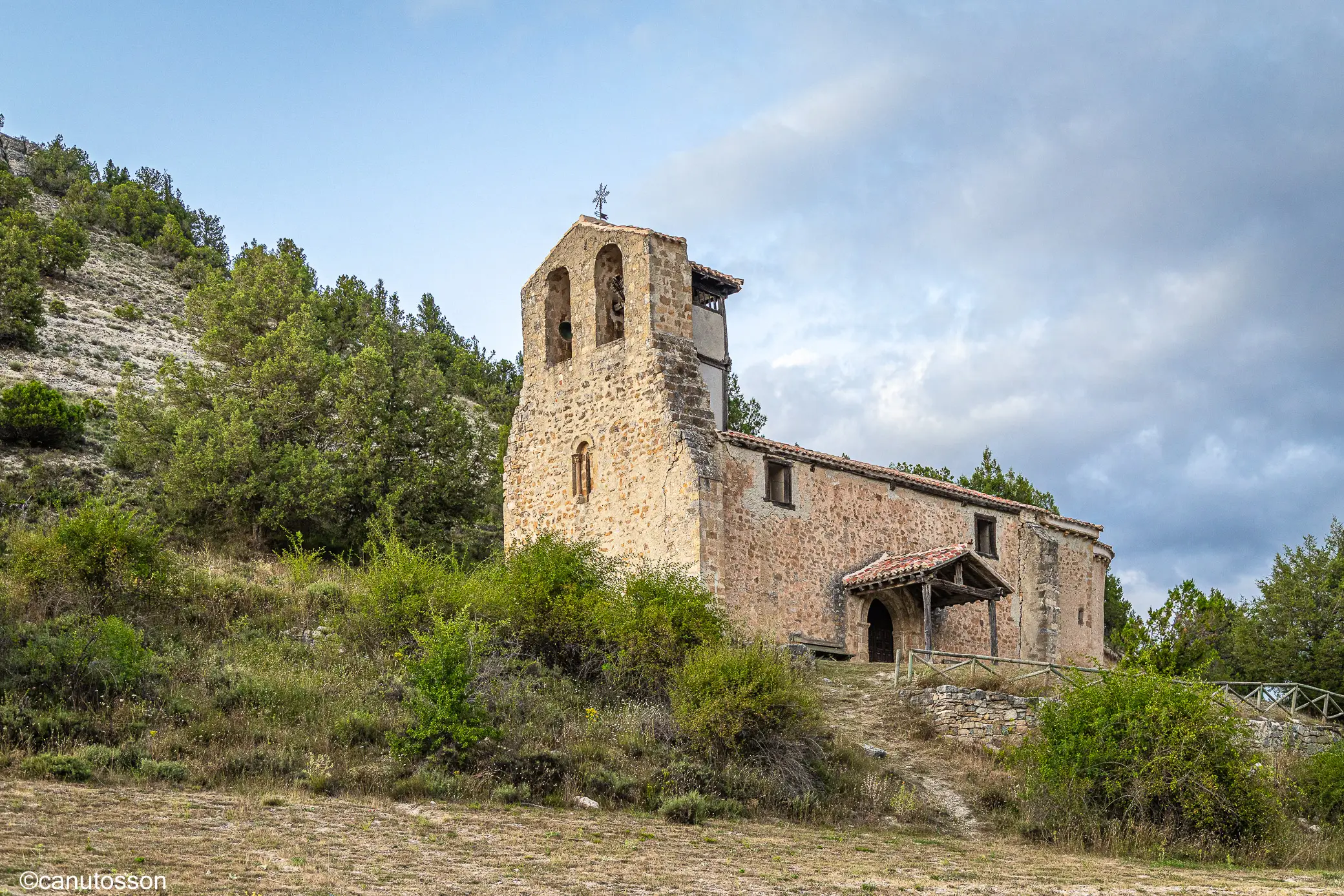 Ermita de Nuestra Señora del Valle y Necrópolis del Castillo. Muriel de la Fuente, Soria