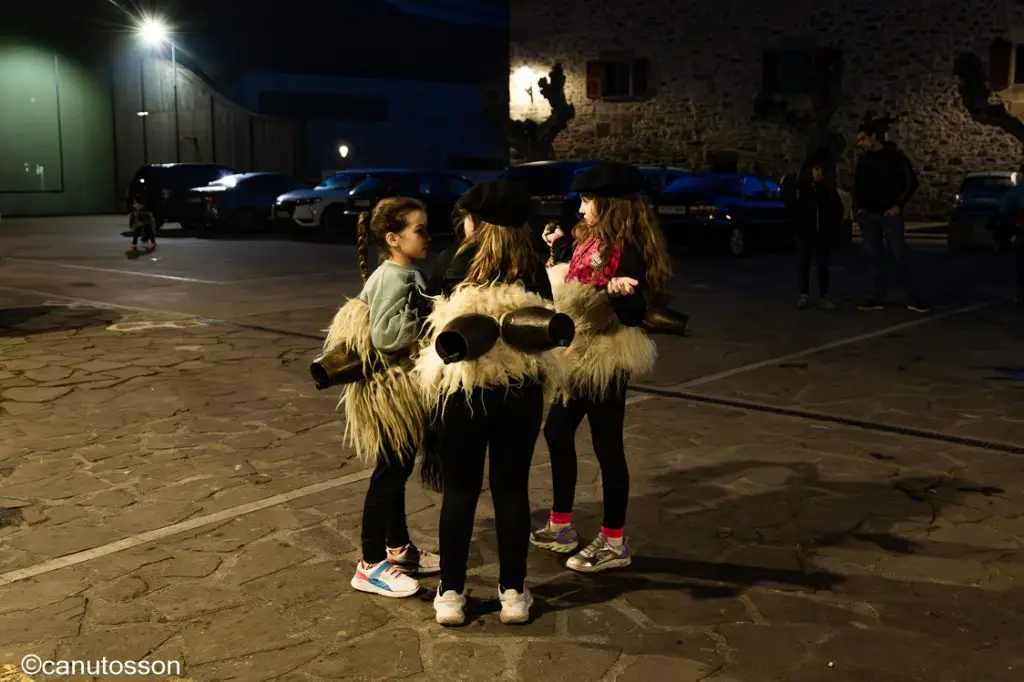 Miércoles de los txikis. Al atardecer.