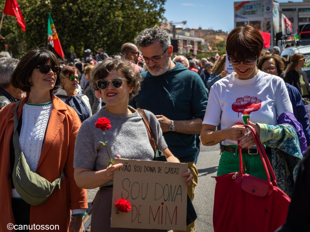 No somos mujeres para estar en casa, Lisboa.