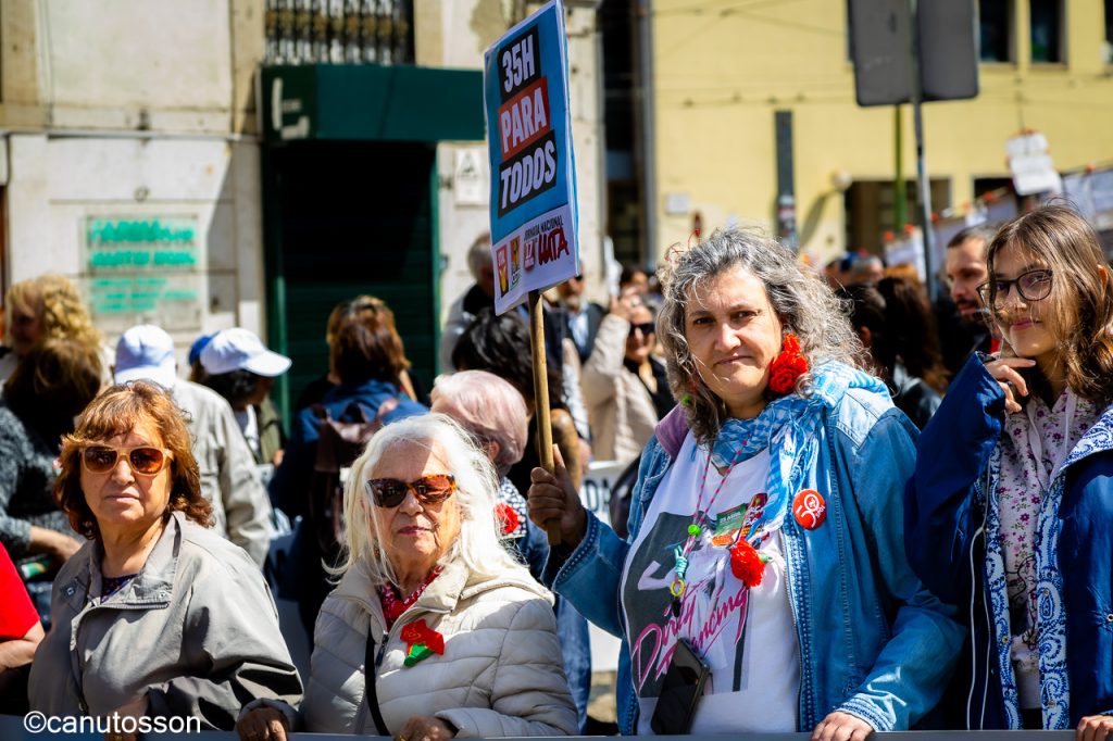 La mujer portuguesa reivindica sus derechos.