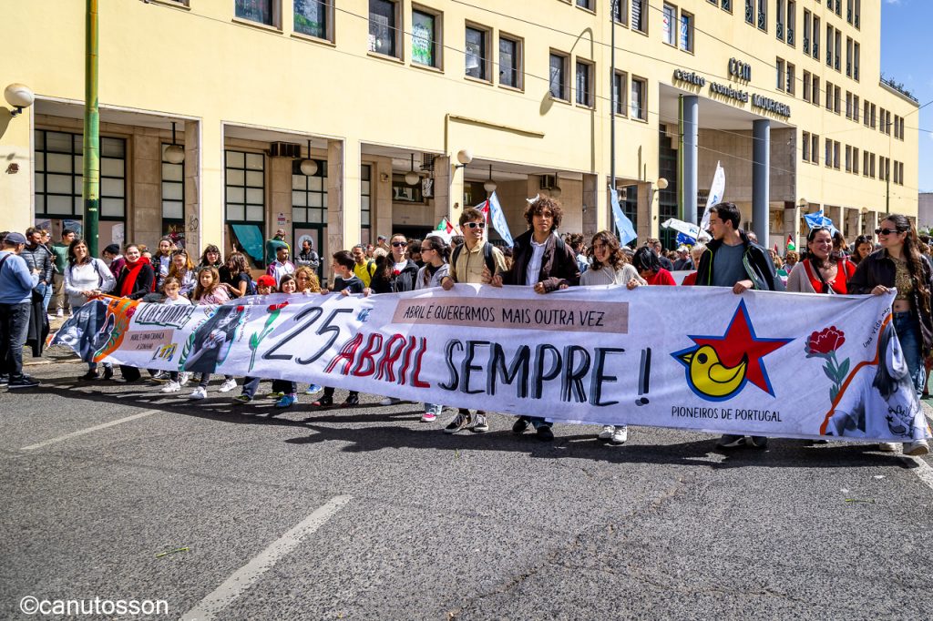25 de abril, referencia de las libertades conseguidas, Lisboa