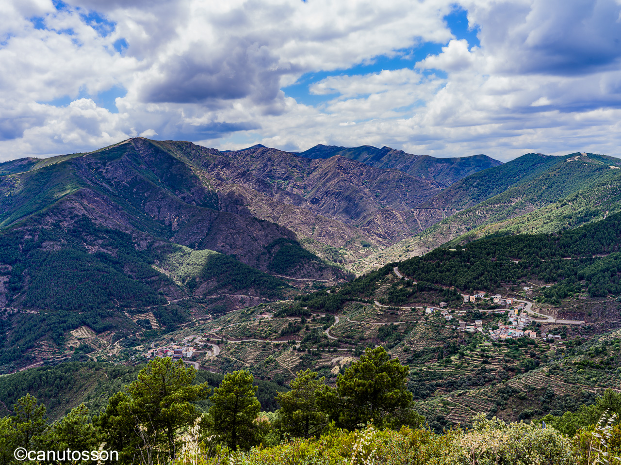 Paraíso de profundos valles.
