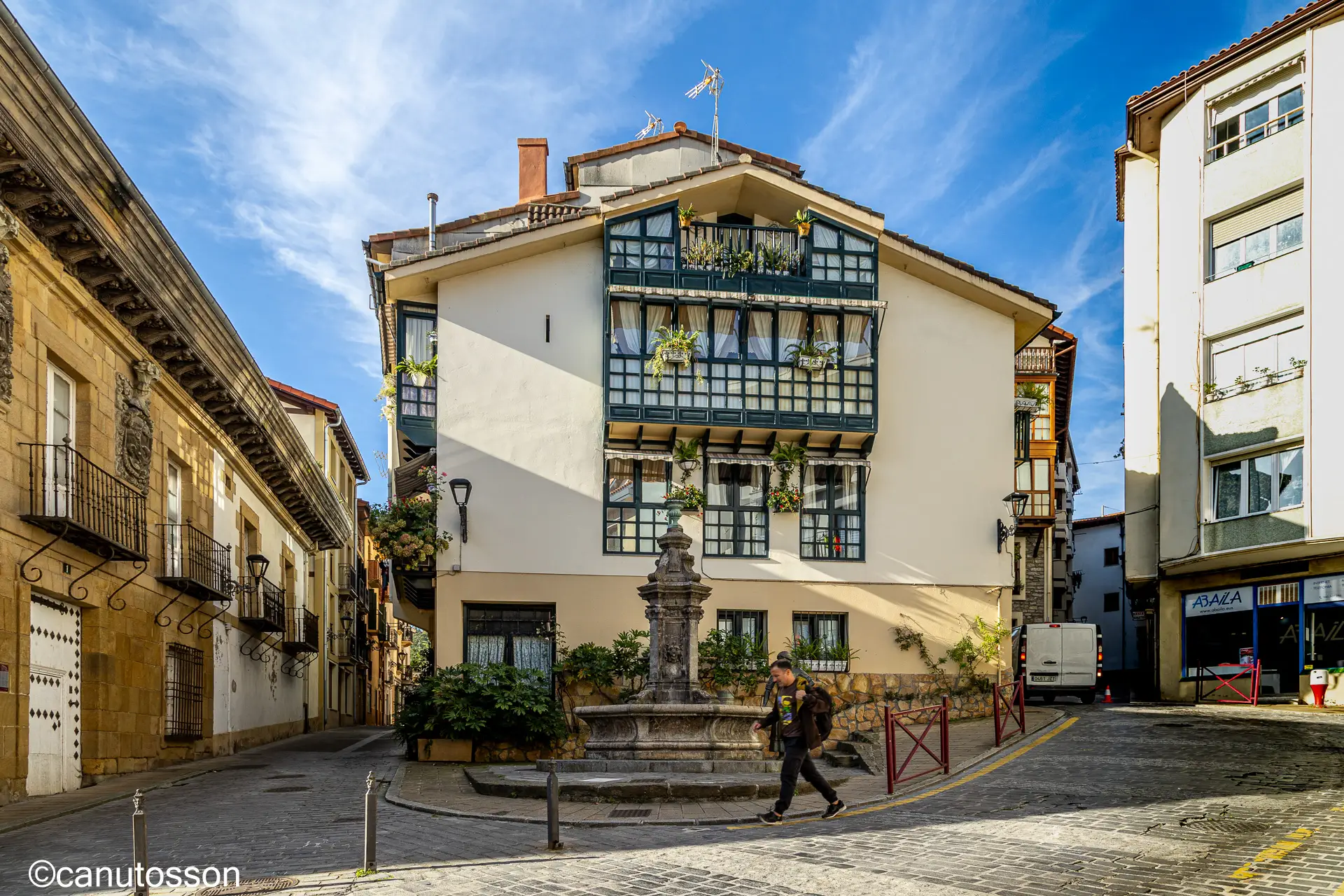 San Juan Iturri (Fuente de San Juan)